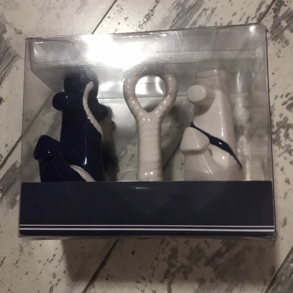 Anchor salt and pepper shaker - Picture 3 of 3